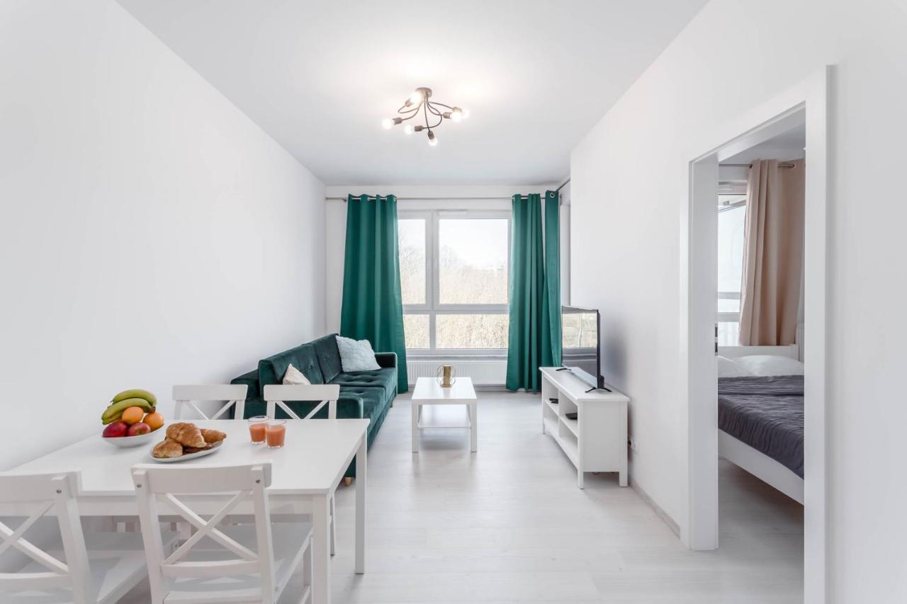 Chill Apartments Warsaw Airport エクステリア 写真