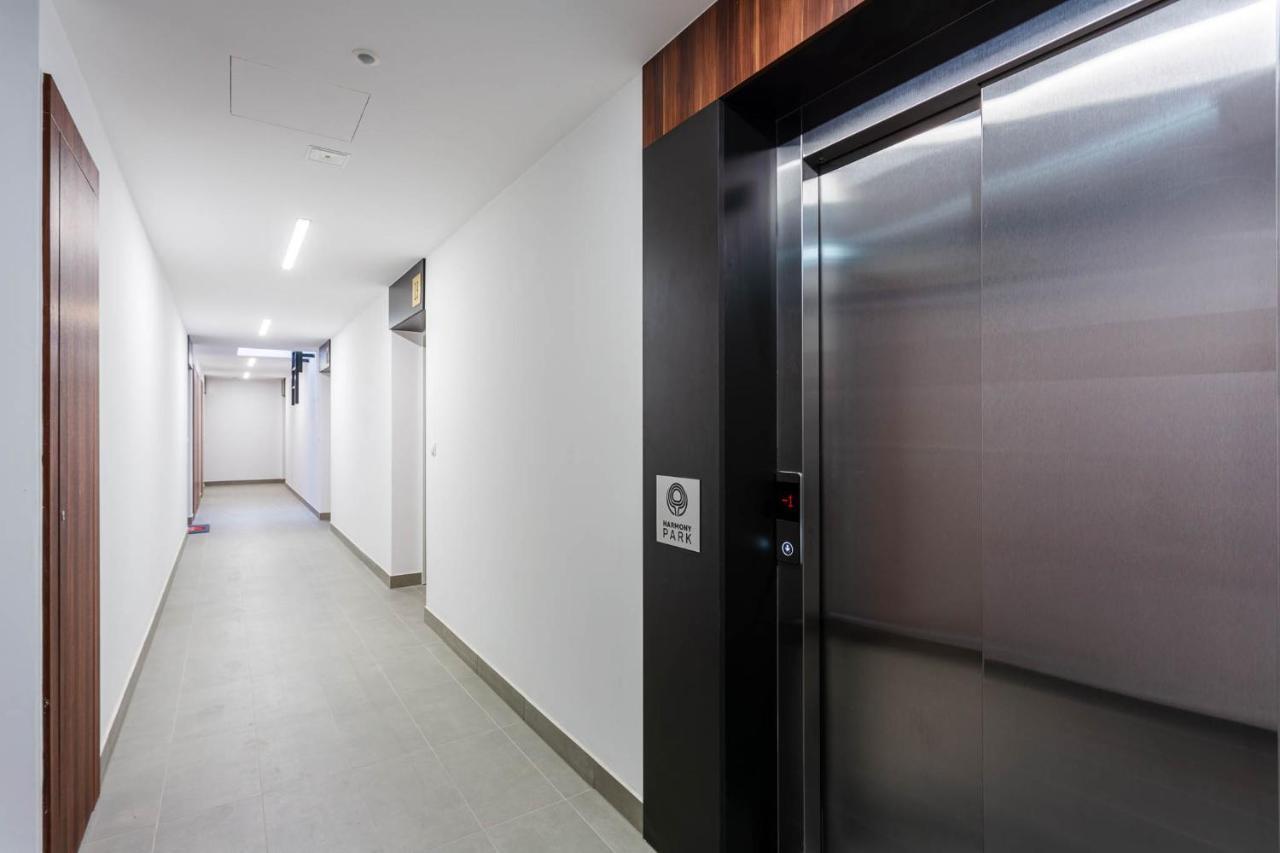 Chill Apartments Warsaw Airport エクステリア 写真