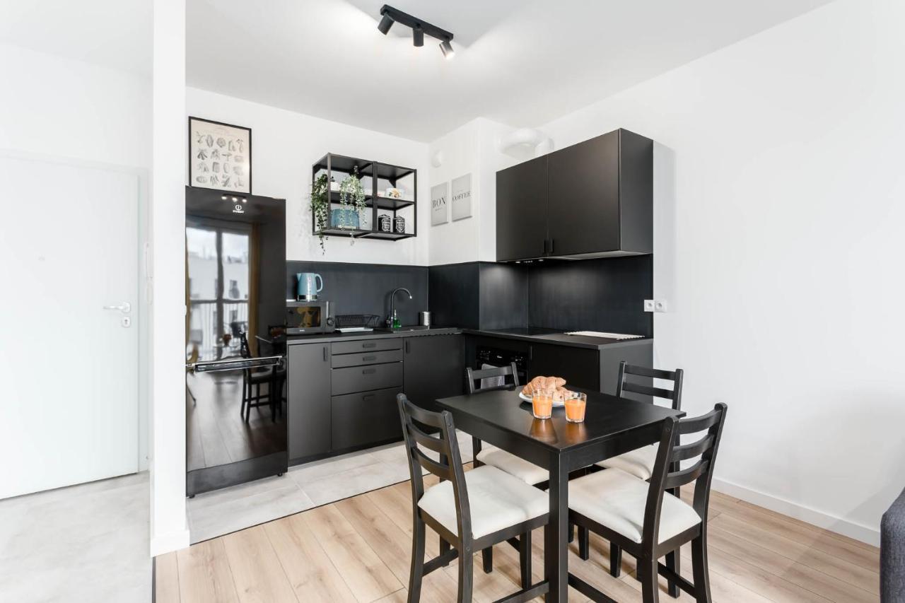 Chill Apartments Warsaw Airport エクステリア 写真