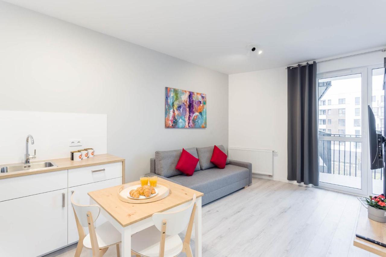 Chill Apartments Warsaw Airport エクステリア 写真