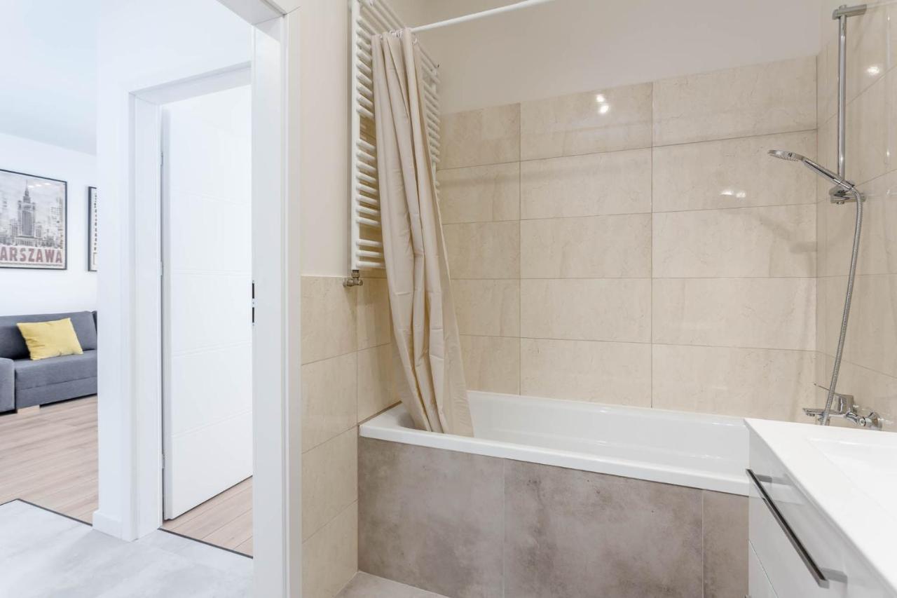 Chill Apartments Warsaw Airport エクステリア 写真