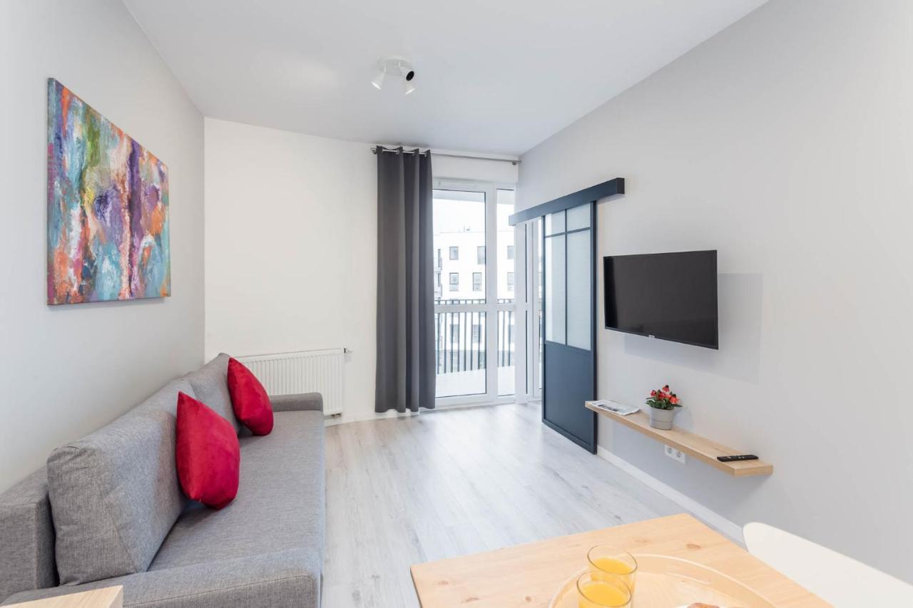 Chill Apartments Warsaw Airport エクステリア 写真