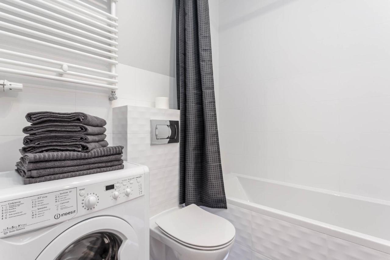 Chill Apartments Warsaw Airport エクステリア 写真
